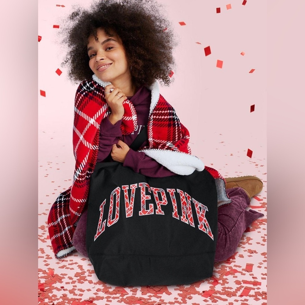 Victoria’s Secret PINK Tote Bag + Sherpa Blanket Set Red Plaid | NWT